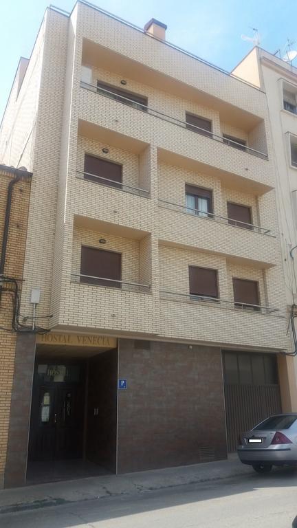 Hostal Venecia II มอนซ็อน ภายนอก รูปภาพ