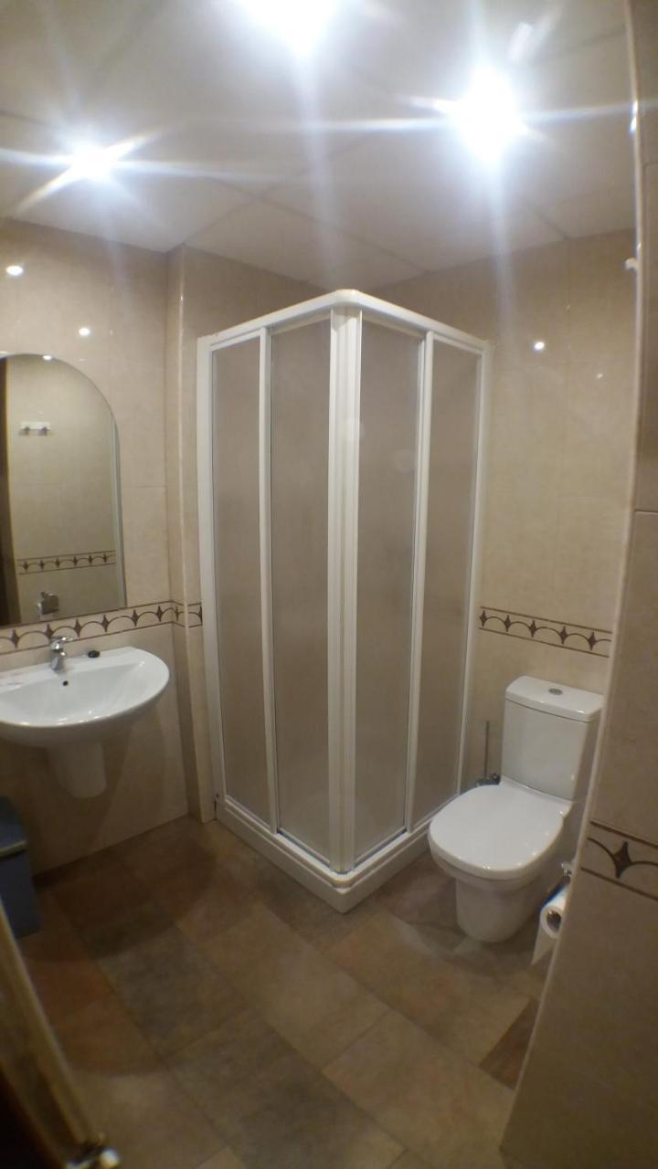 Hostal Venecia II มอนซ็อน ภายนอก รูปภาพ